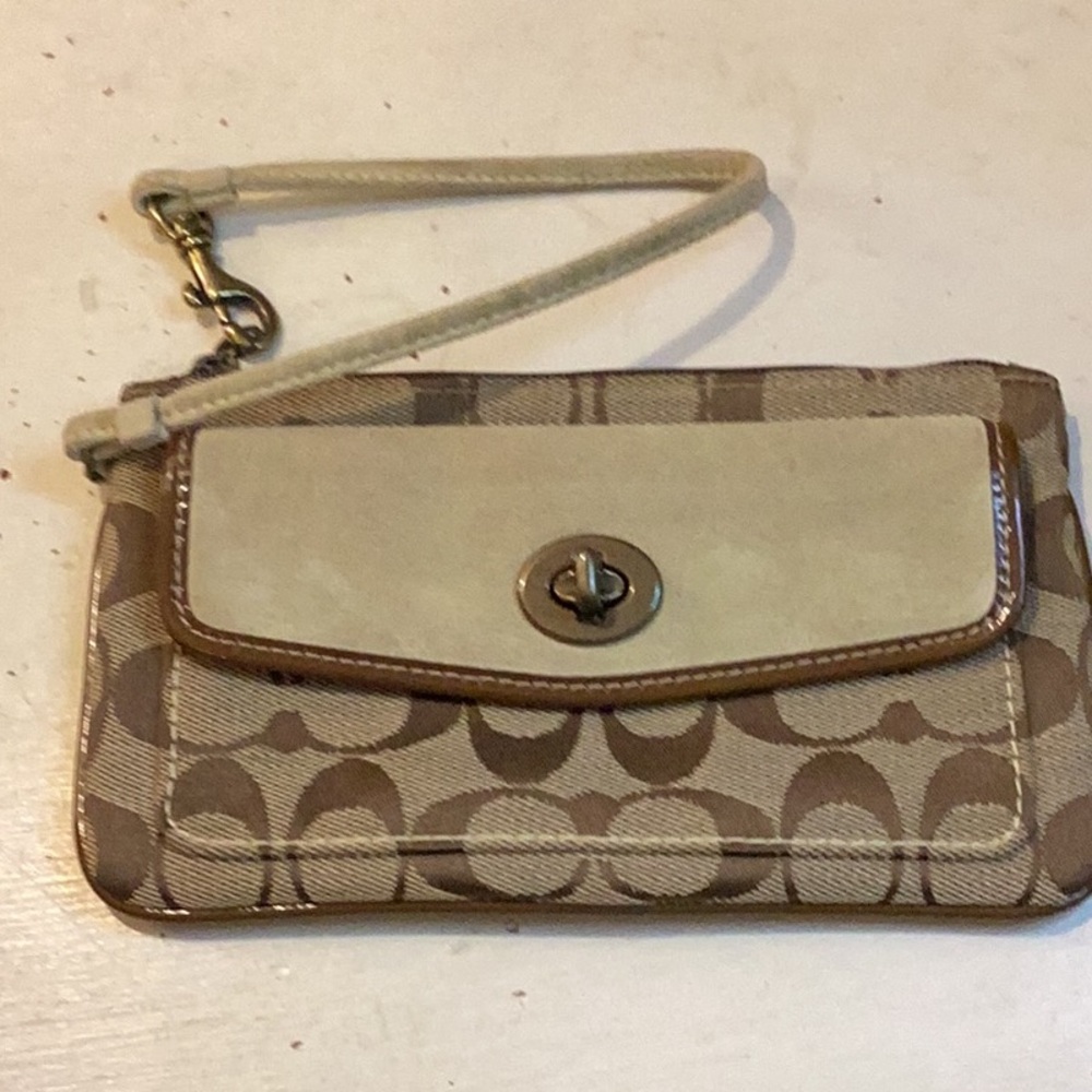 Coach Vintage Wristlet